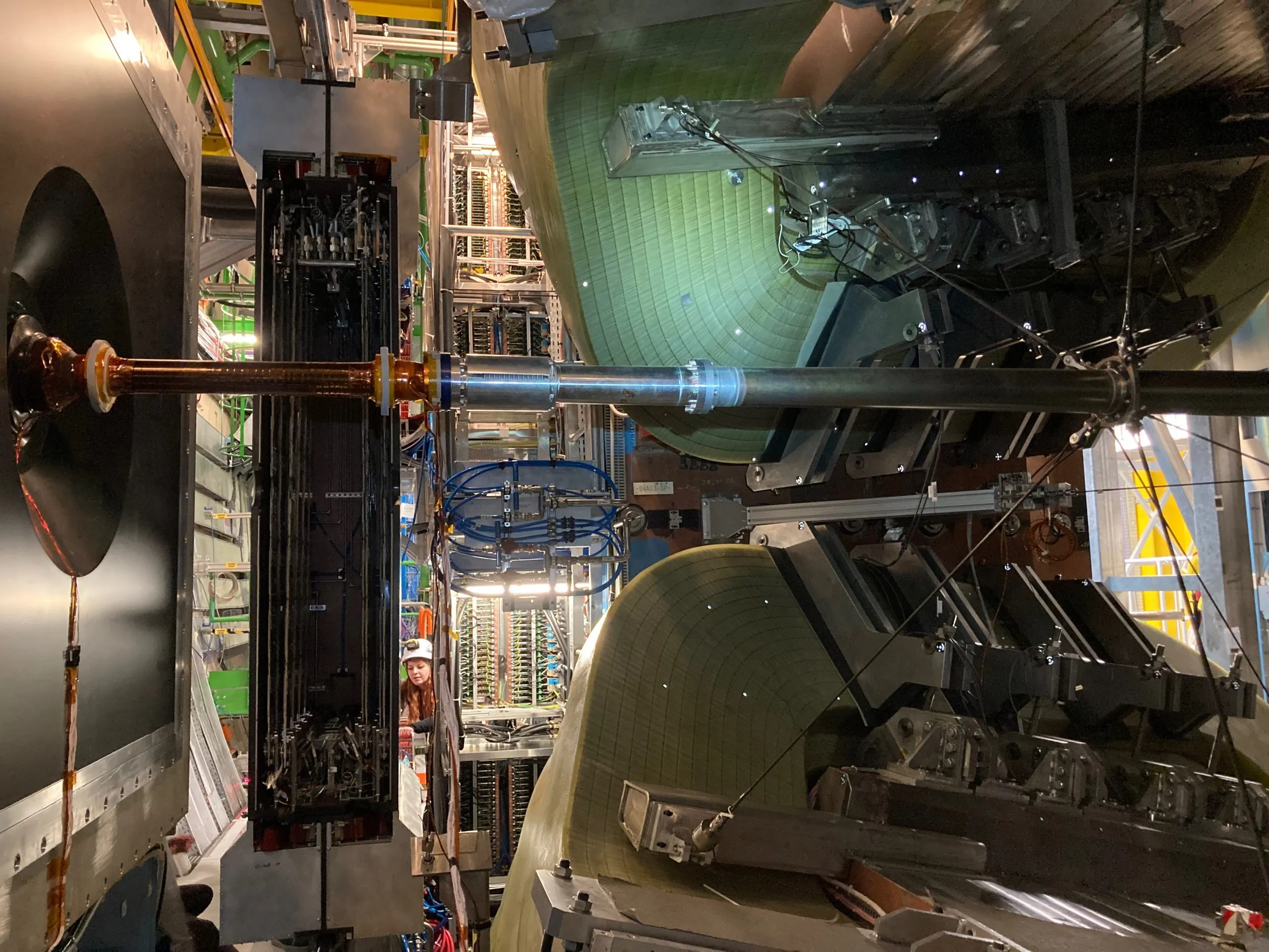 Upstream Tracker closing completes installation of the LHCb Upgrade detector